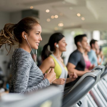 What fitness equipment does the fitness center at Cambria Rockville have?